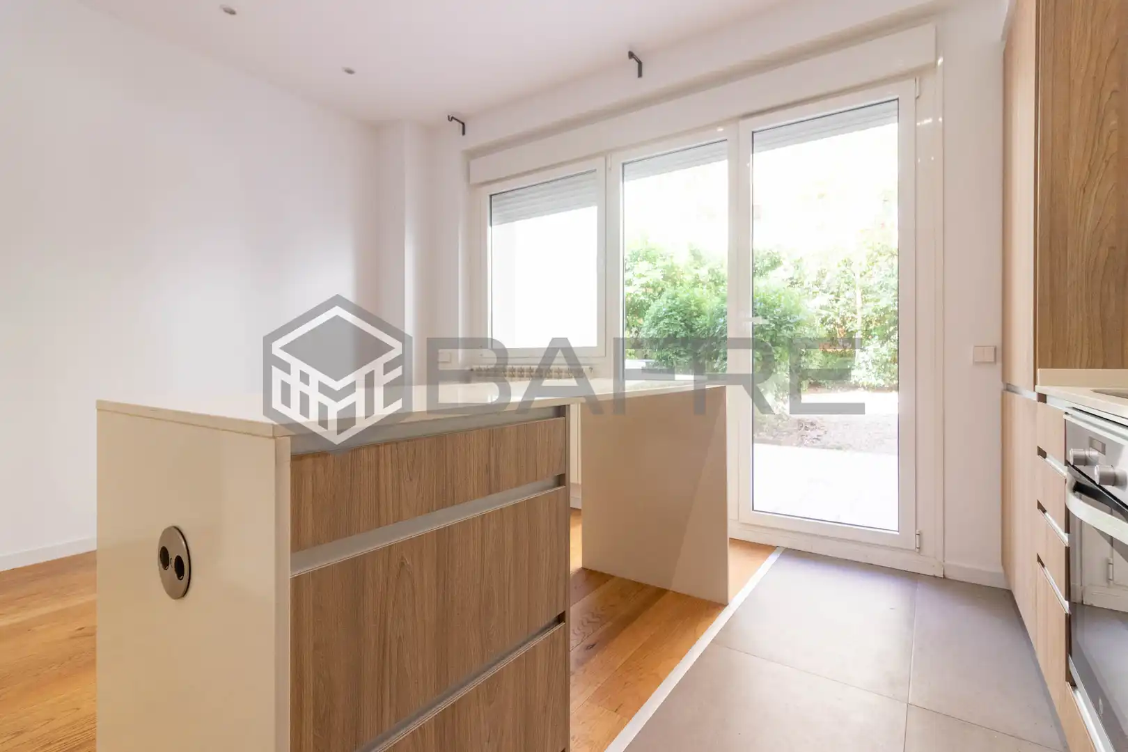Schlafzimmer von Wohnung zum Verkauf in Madrid mit Klimaanlage, Heizung und Privatgarten