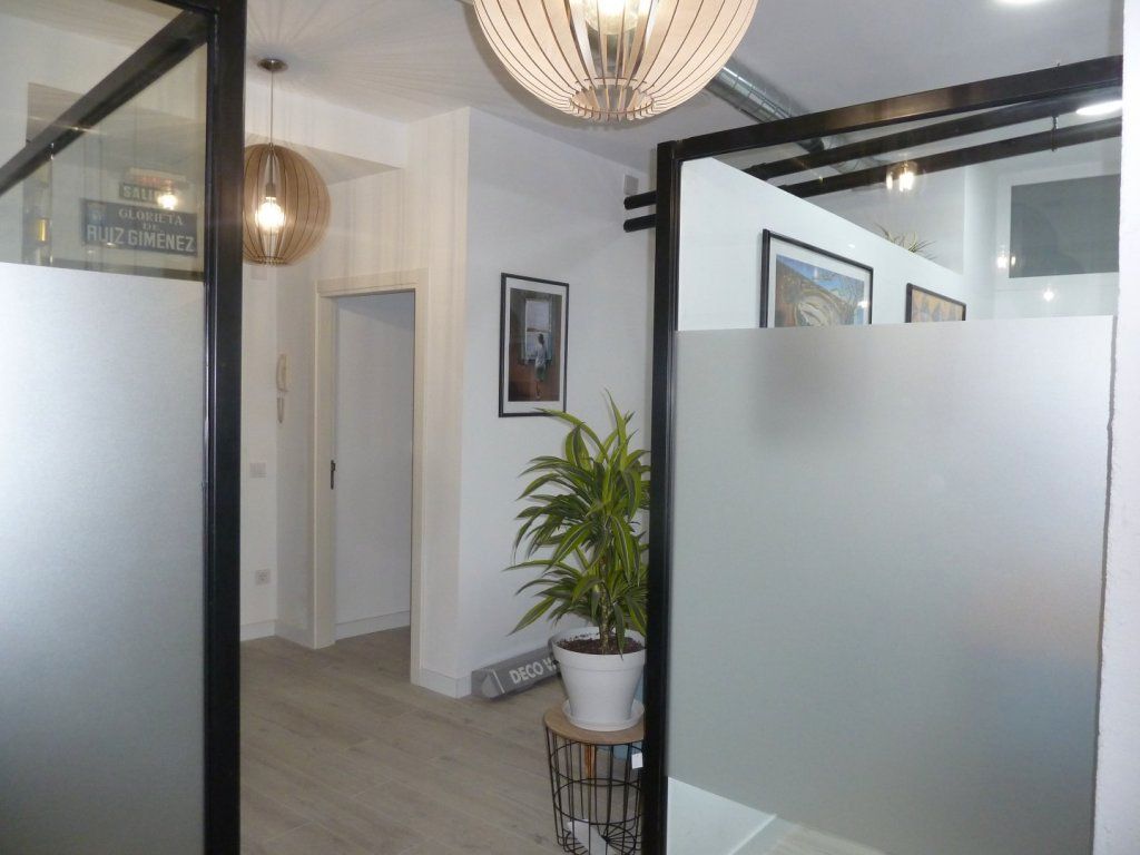 Oficina de lloguer a Calle de Antonia Mercé, Goya