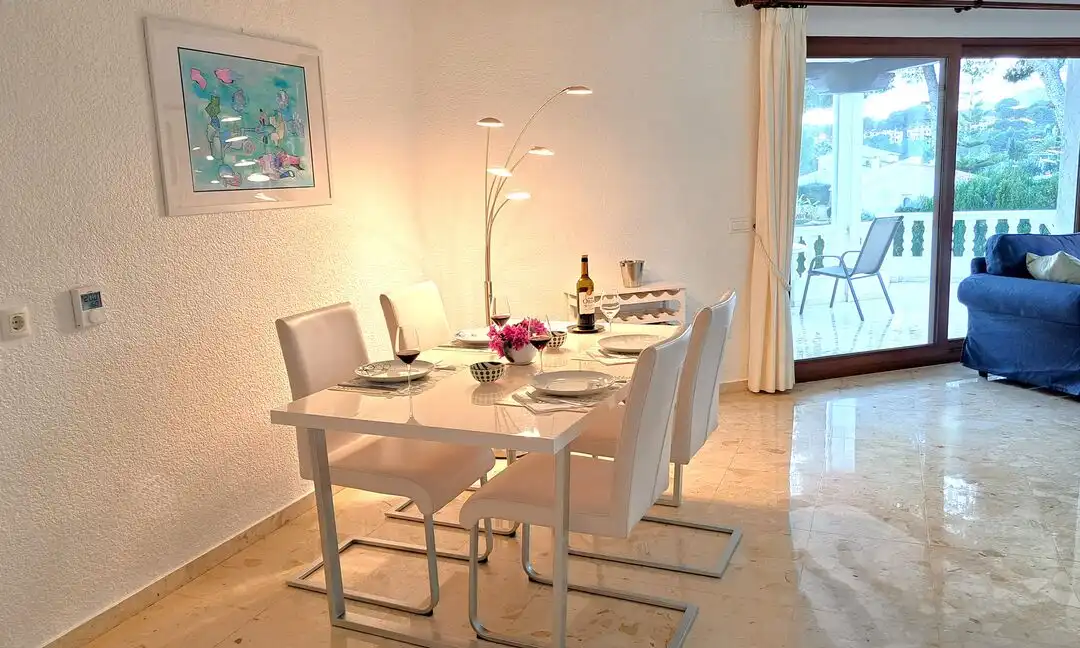 Esszimmer von Einfamilien-Reihenhaus zum Verkauf in Moraira