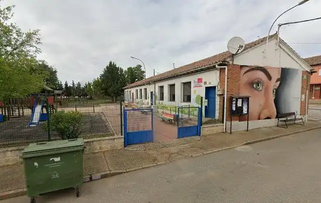 Vista exterior de Casa adosada en venta en Gordaliza del Pino