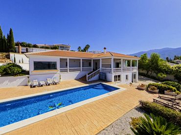 Casa amb piscina en venda a Periana