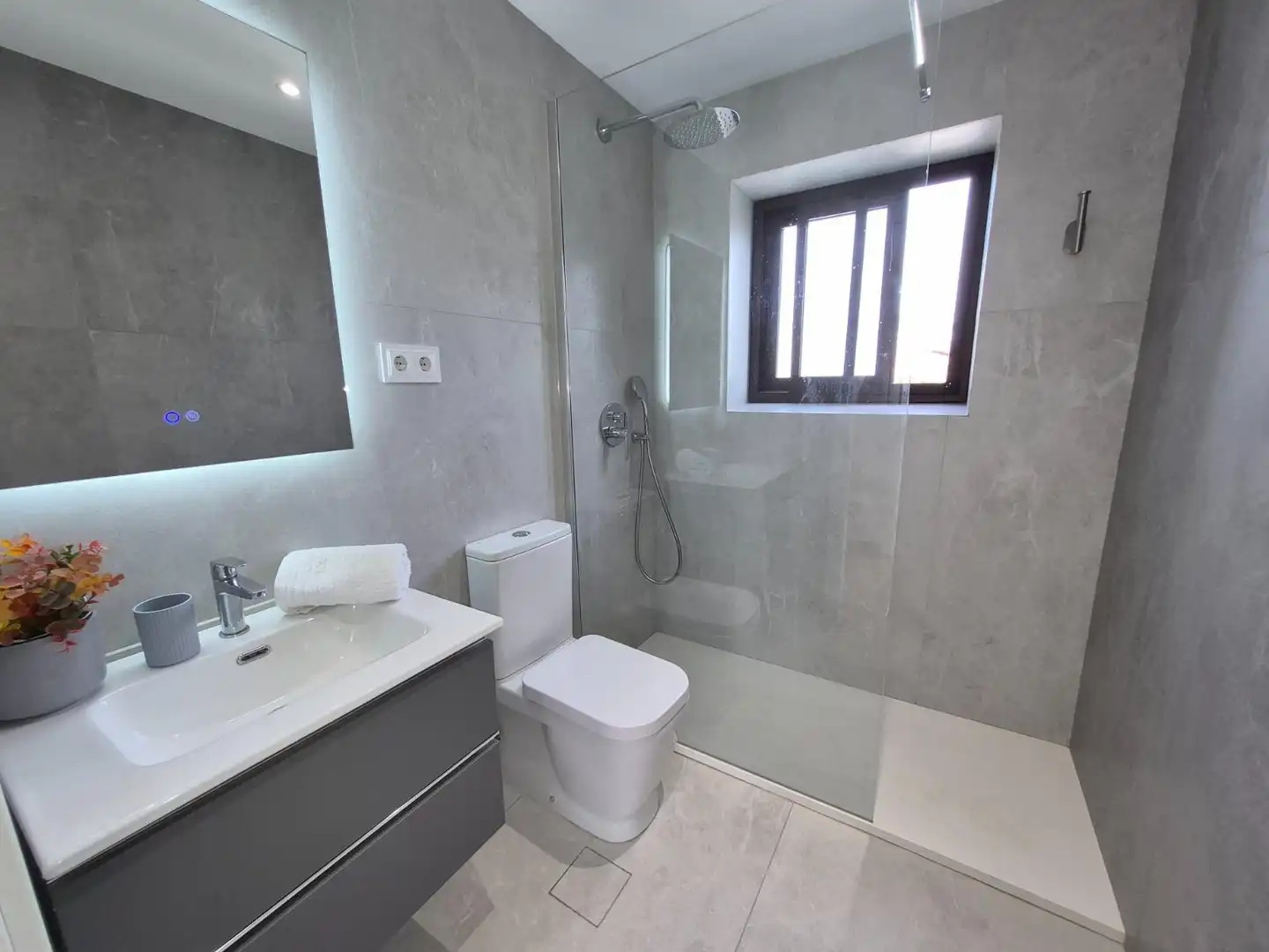 Badezimmer von Haus oder Chalet zum Verkauf in El Pinar- Palacio de Congresos