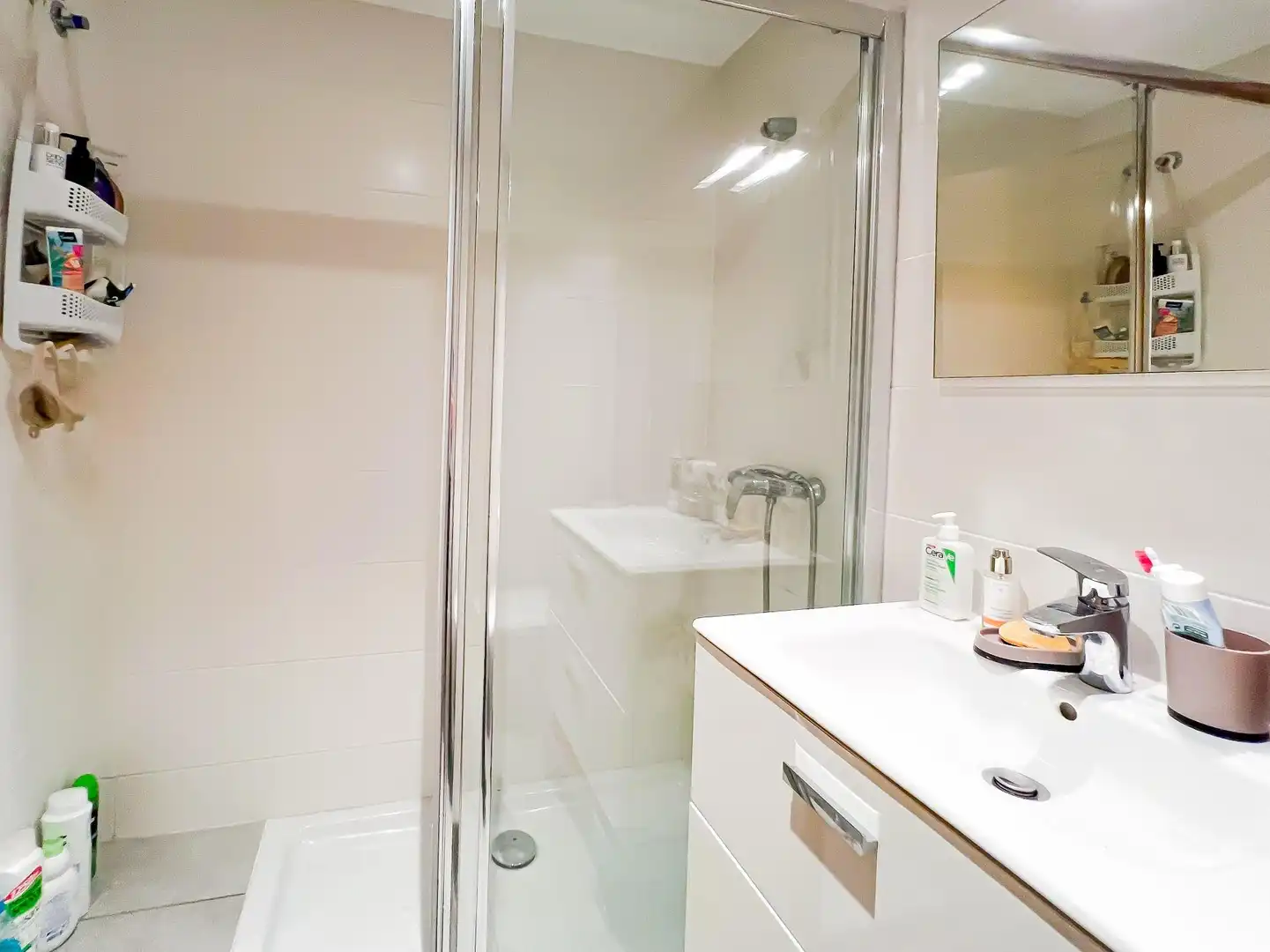 Bathroom of Apartments for sale in Adeje  with Air Conditioner, Furnished and Jacuzzi