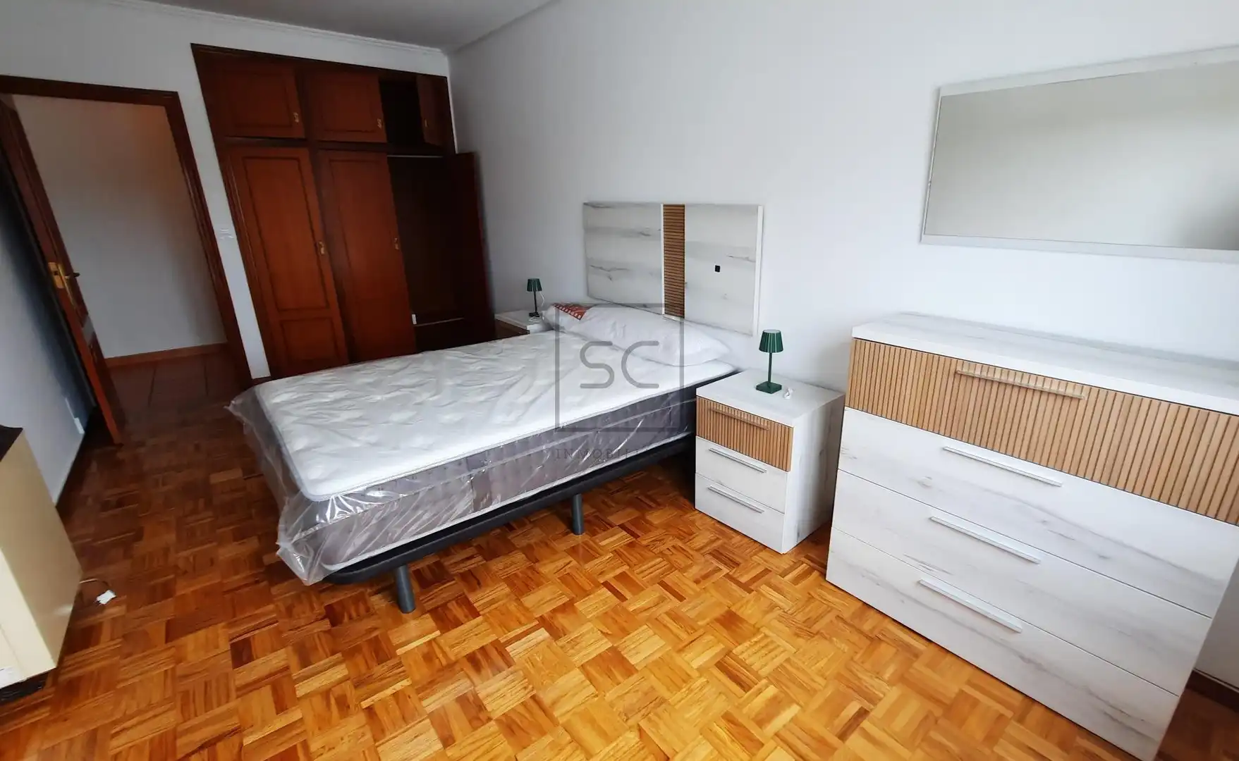 Bedroom of Flat for rent in Ferrol  with Heating, Terrace and Furnished