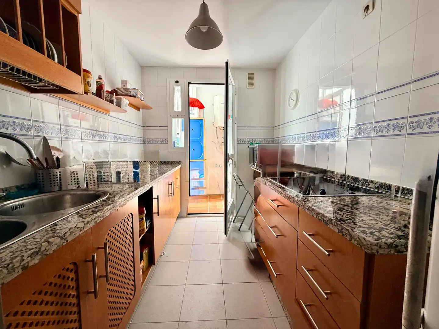 Cuina de Pis en venda en La Rinconada amb Aire condicionat, Traster i Balcó