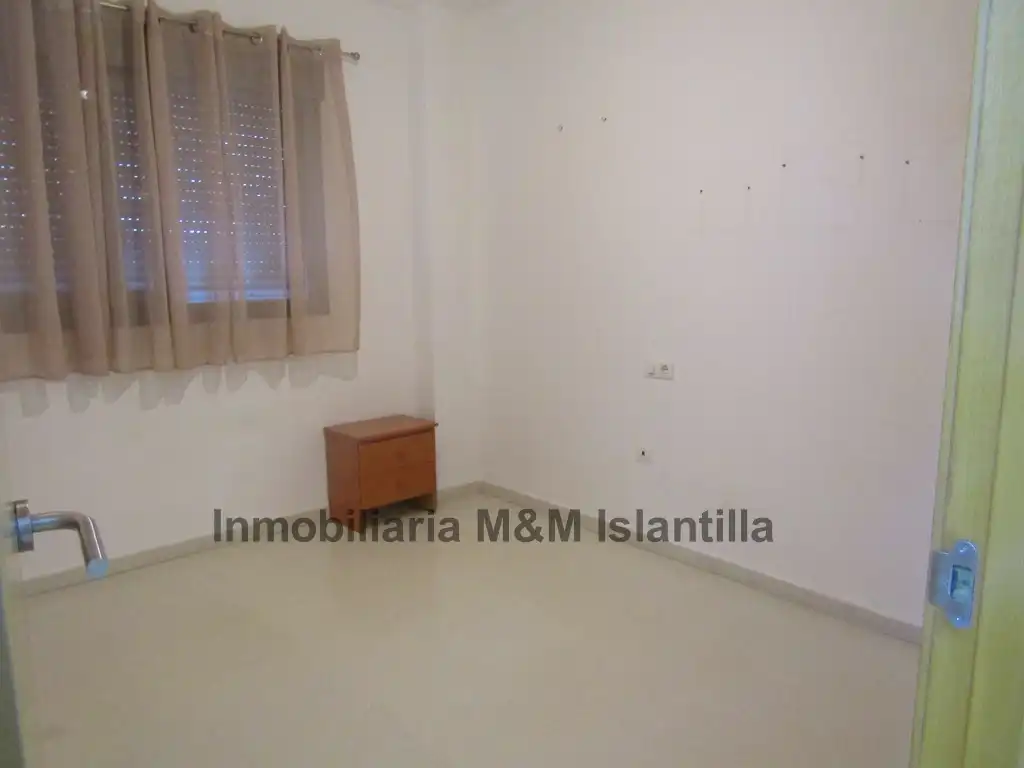 Habitación de Piso en venta en Isla Cristina con Terraza, Horno y Lavadora