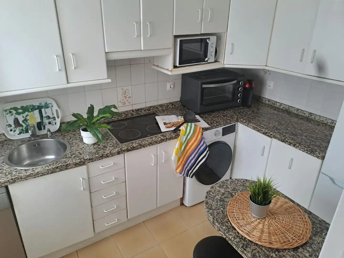 Cocina de Apartamento en venta en Oviedo  con Calefacción