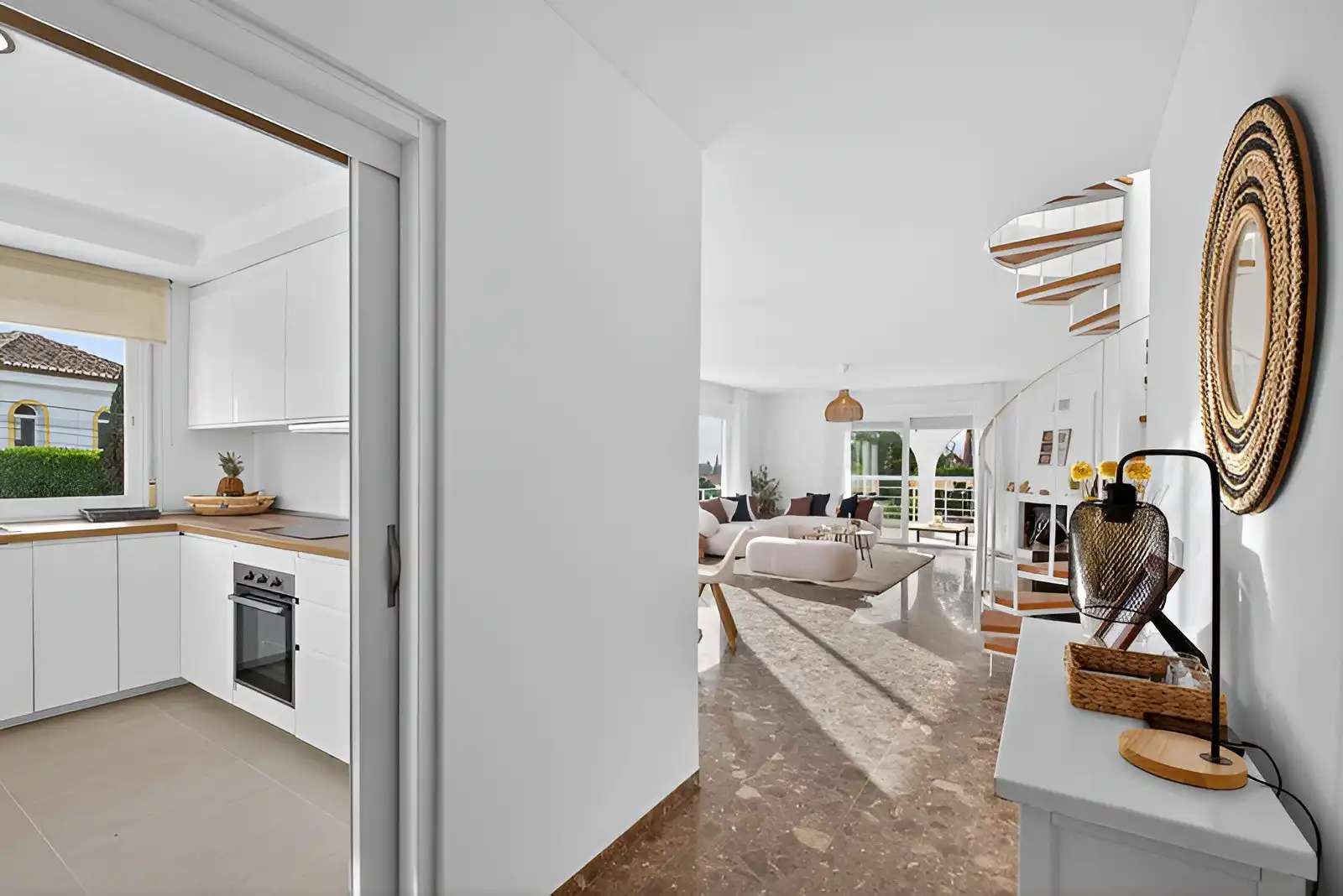Casa con piscina en venta en Elviria - Cabopino, imagen 13