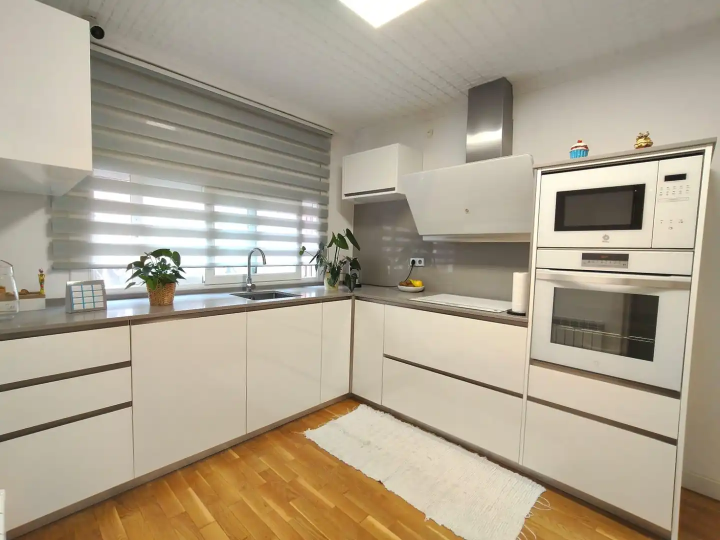 Kitchen of Detached homes for sale in Polinyà  with Air Conditioner, Private garden and Parquet flooring
