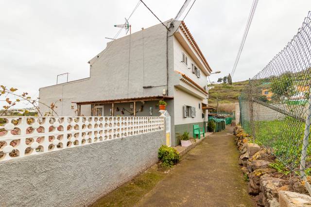 Casa-chalet en Venta en Camino del Acebuche en Firgas