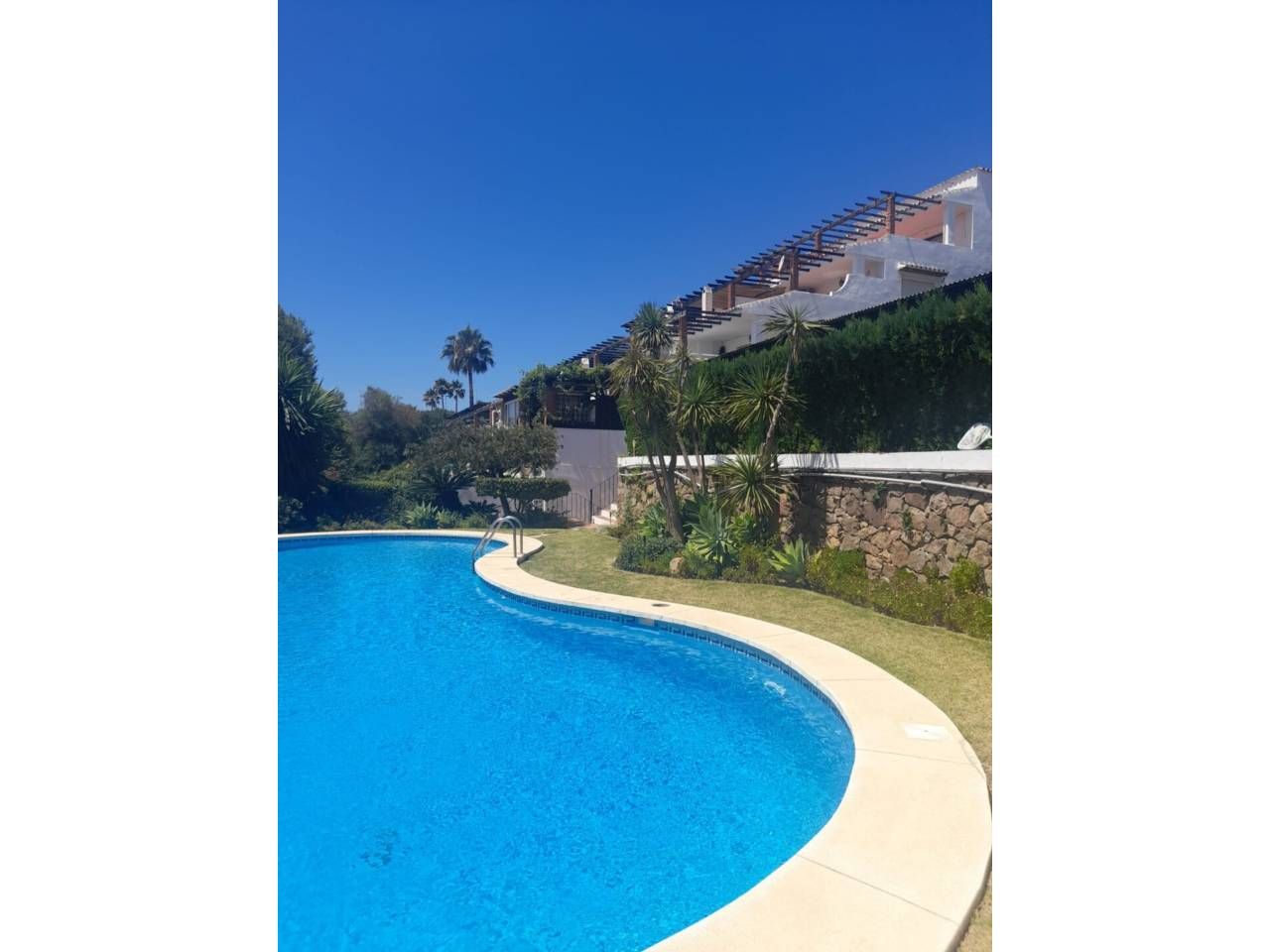 Swimming pool of Apartment for sale in Estepona  with Air Conditioner, Private garden and Terrace