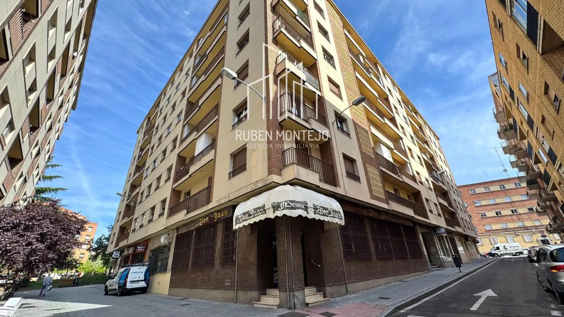 Piso de alquiler en de Villamayor, Carmelitas