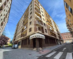 Vista exterior de Pis de lloguer en Salamanca Capital amb Calefacció, Parquet i Terrassa