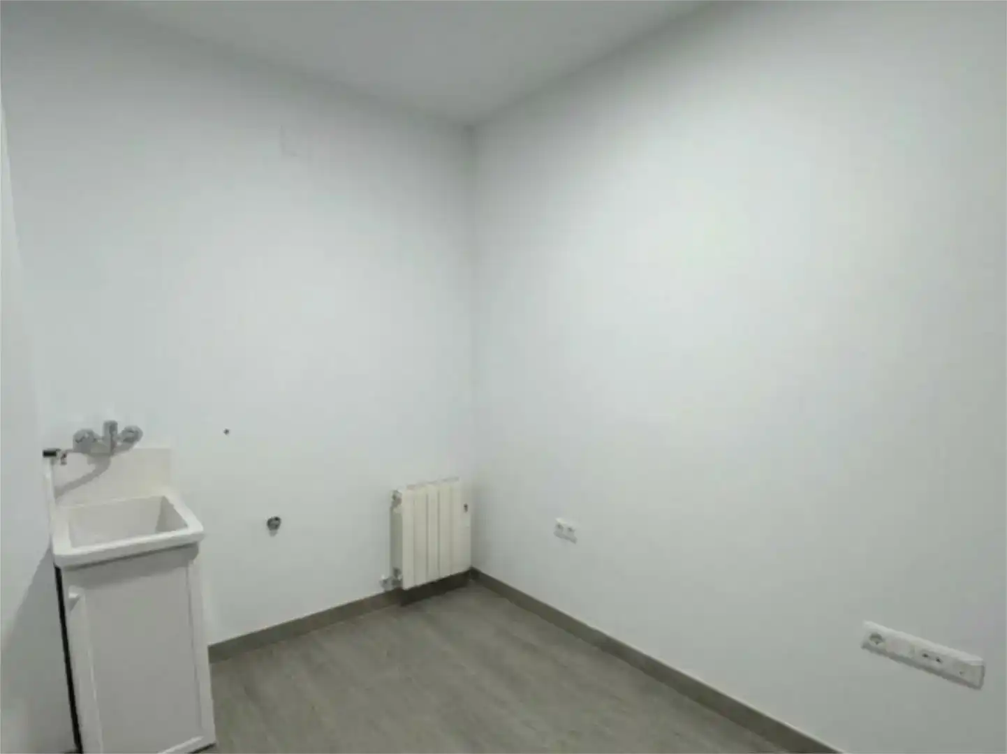 Flat for sale in El Carpio  with Air Conditioner and Balcony
