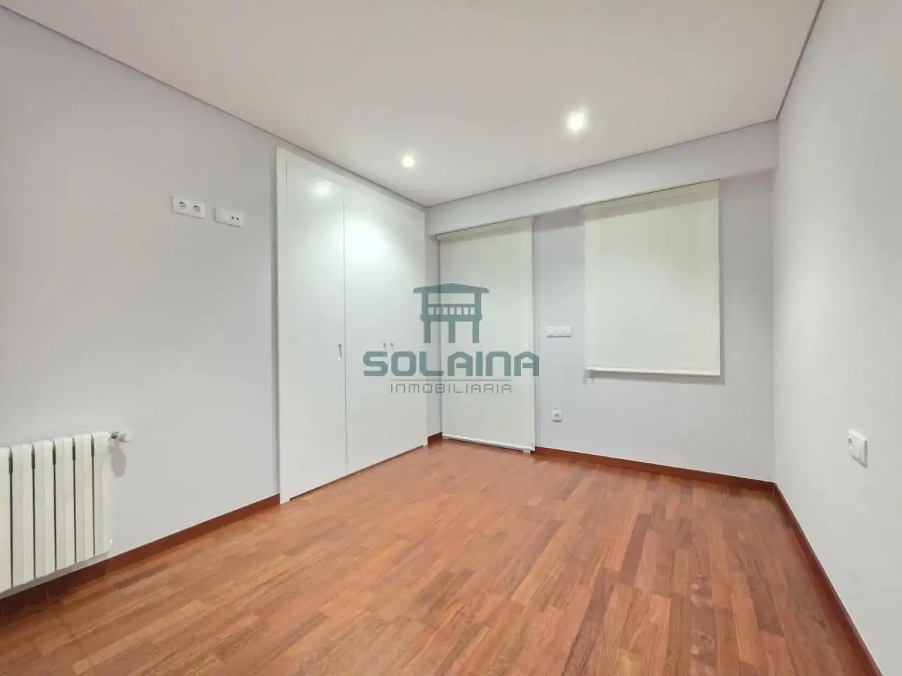 Casa adosada en venda en Ourense Capital  amb Calefacció, Jardí privat i Terrassa