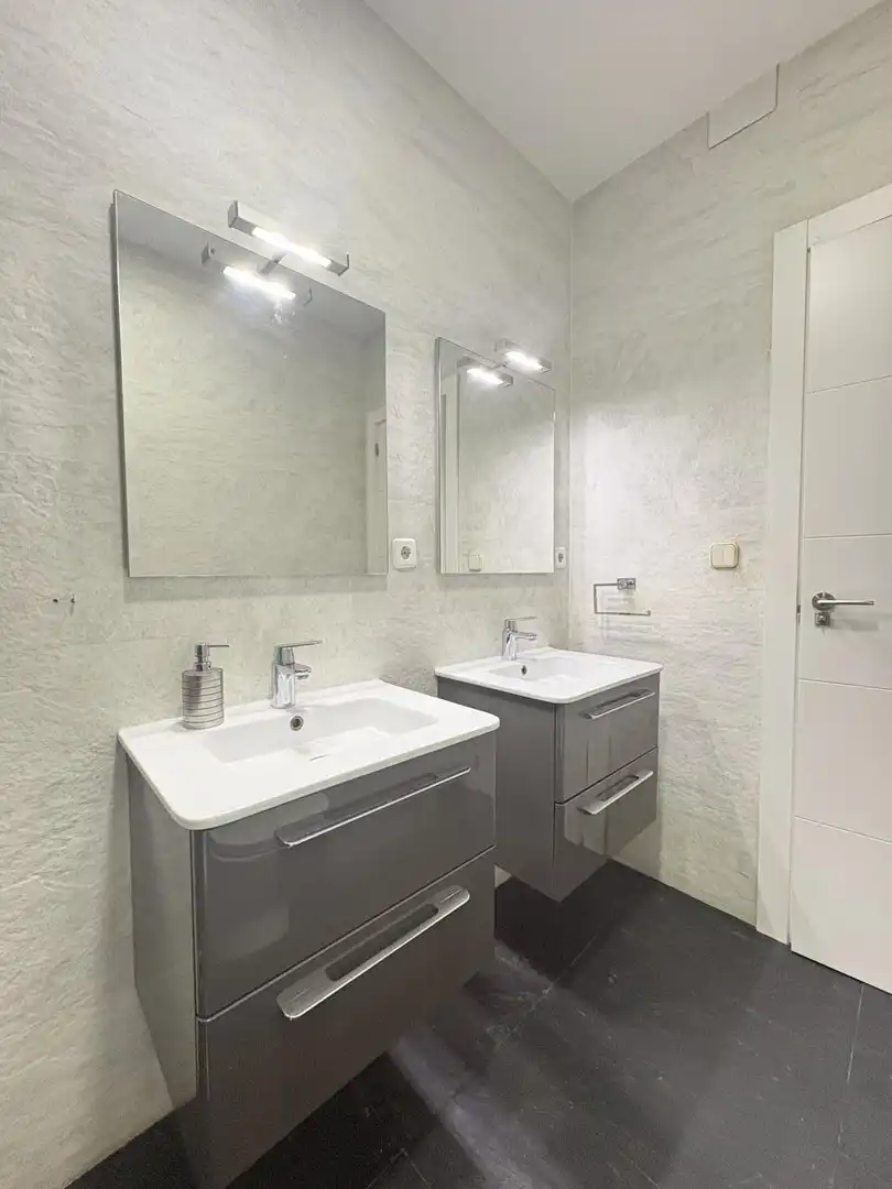 Flat for rent in Paseo de las Acacias, Acacias