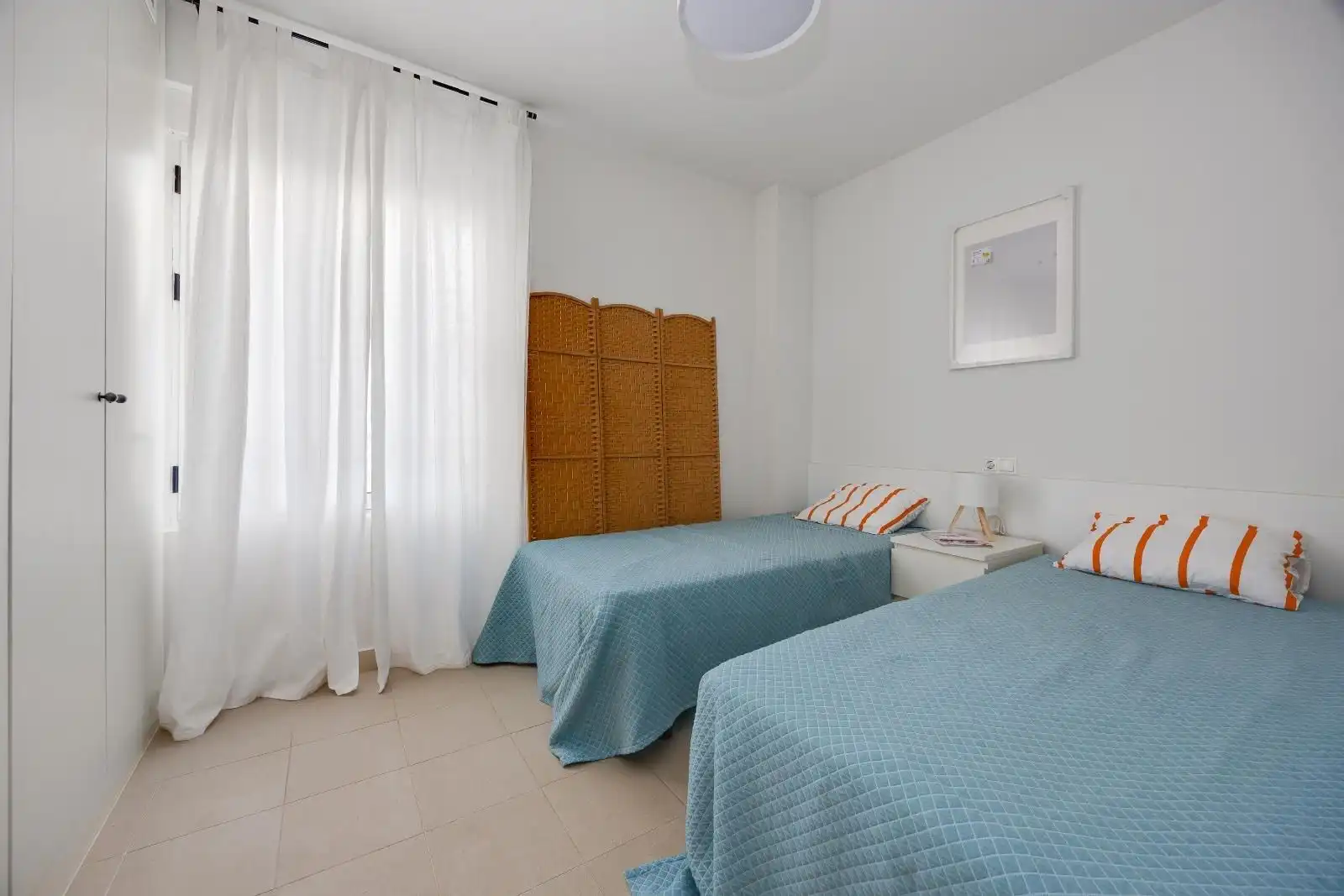 Dormitori de Apartament en venda en Orihuela amb Terrassa i Piscina comunitària