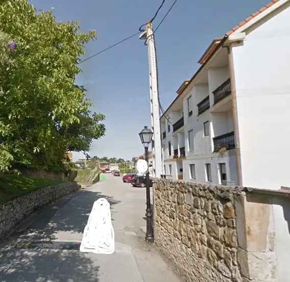 Vista exterior de Piso en venta en Udías