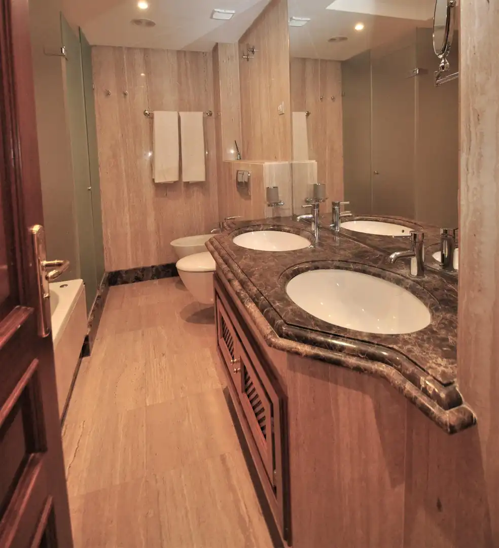 Bathroom of Attic for sale in Estepona  with Air Conditioner, Heating and Terrace