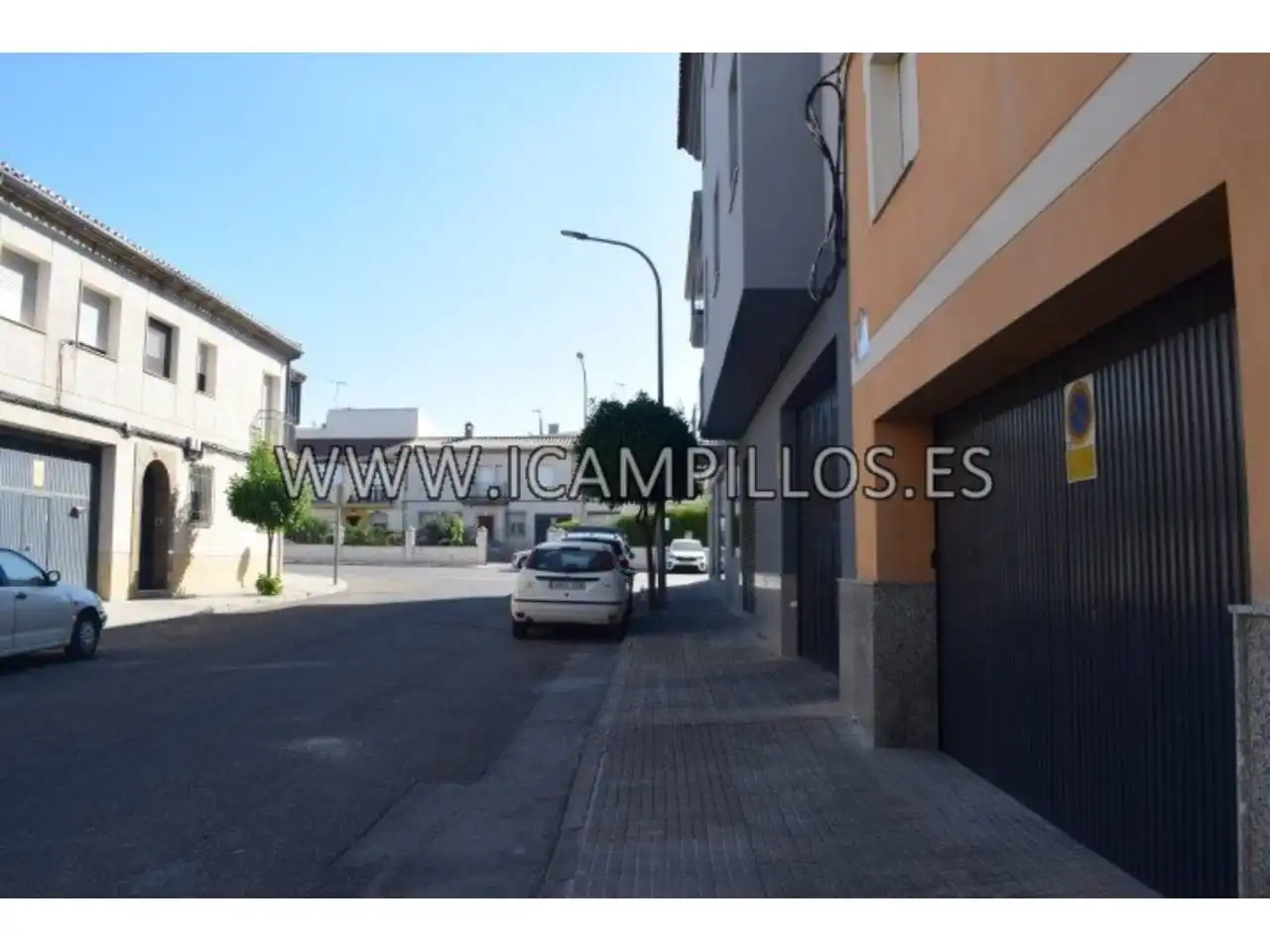 Individual for sale in Baena