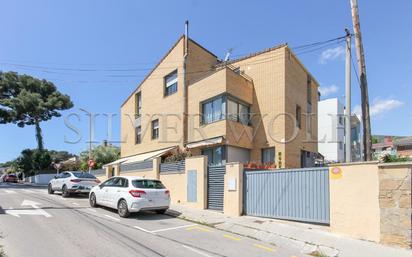 Exterior view of Single-family semi-detached for sale in Castelldefels  with Air Conditioner, Heating and Private garden