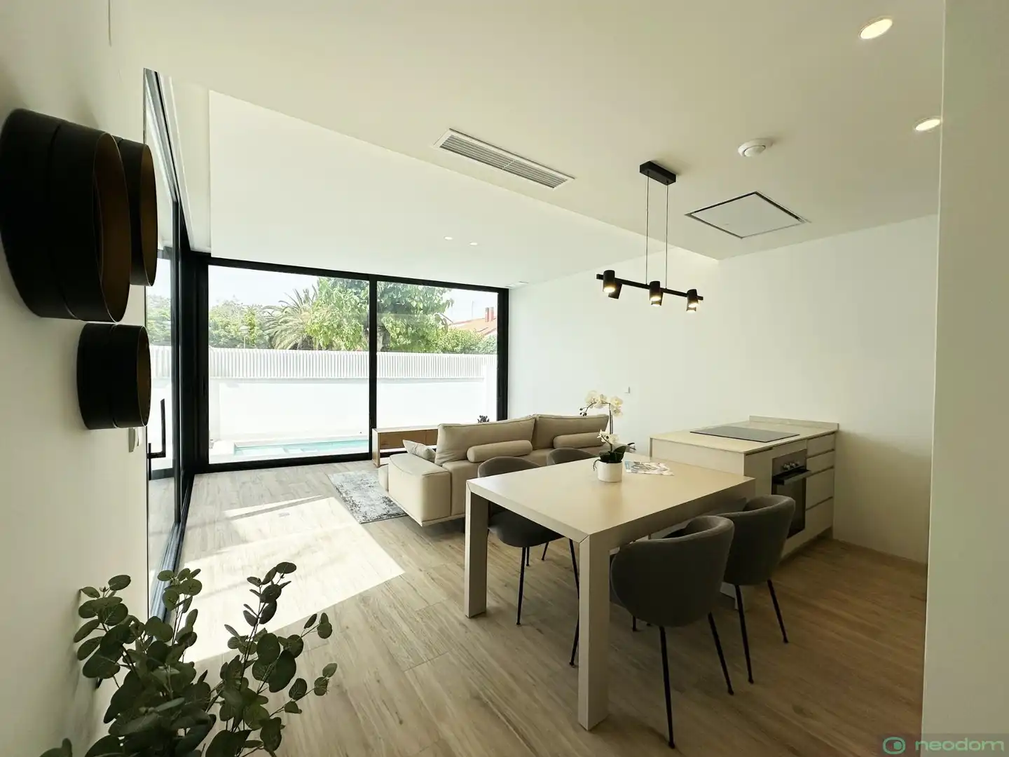 Sala d'estar de Casa o xalet en venda en Pilar de la Horadada amb Terrassa, Piscina i Moblat