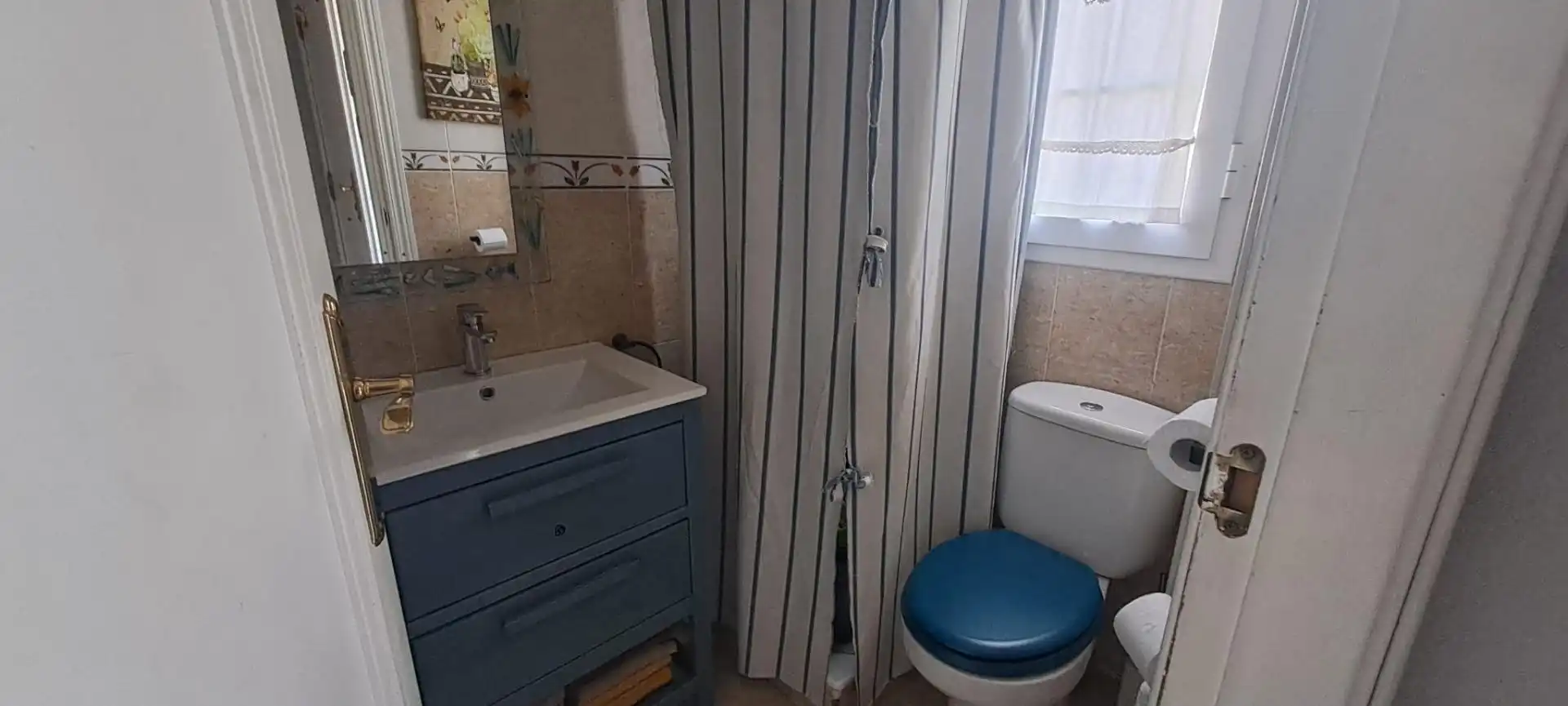 Bathroom of Houses for sale in Azuqueca de Henares  with Air Conditioner, Heating and Private garden