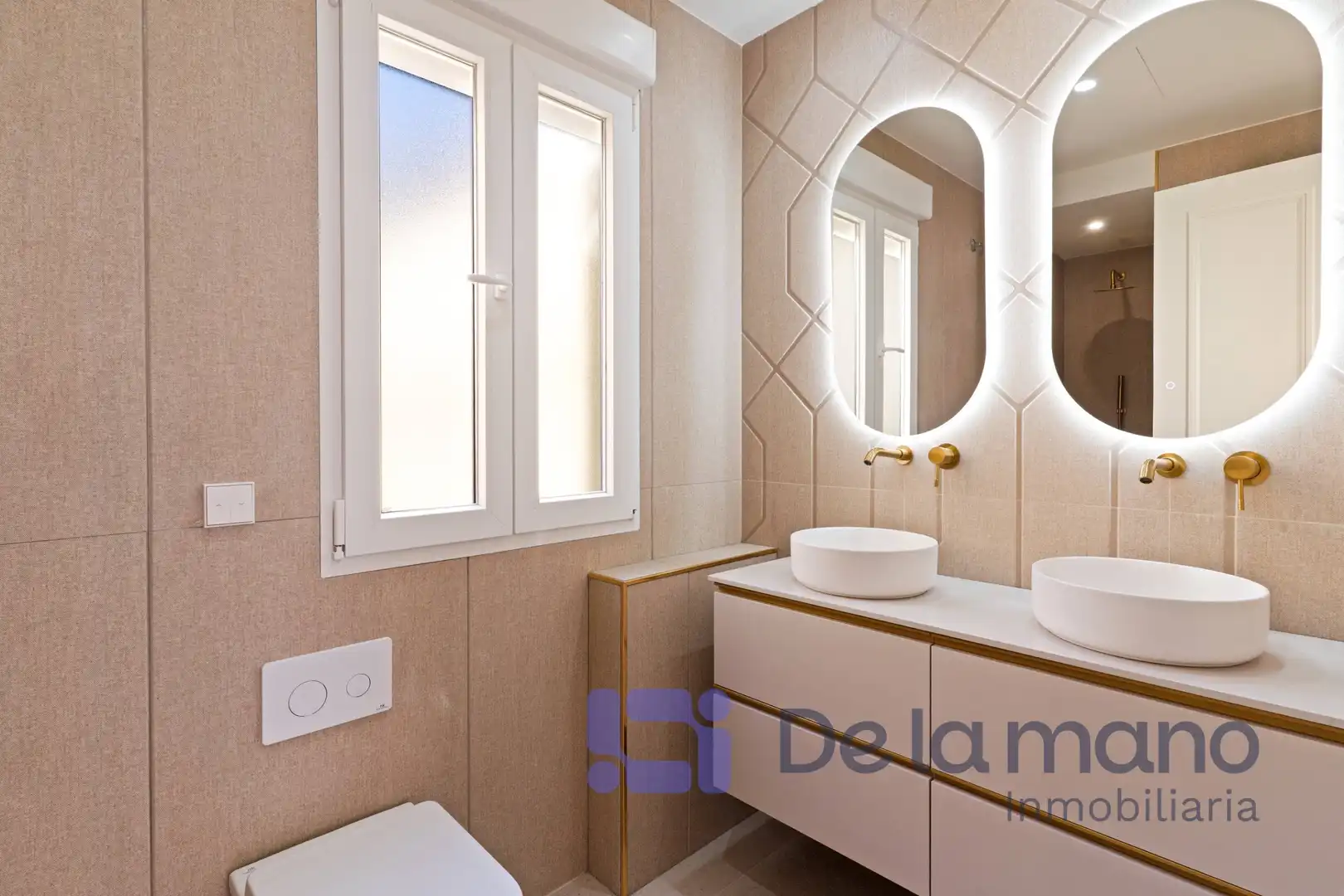 Baño de Ático en venta en Madrid con Aire acondicionado, Calefacción y Parquet