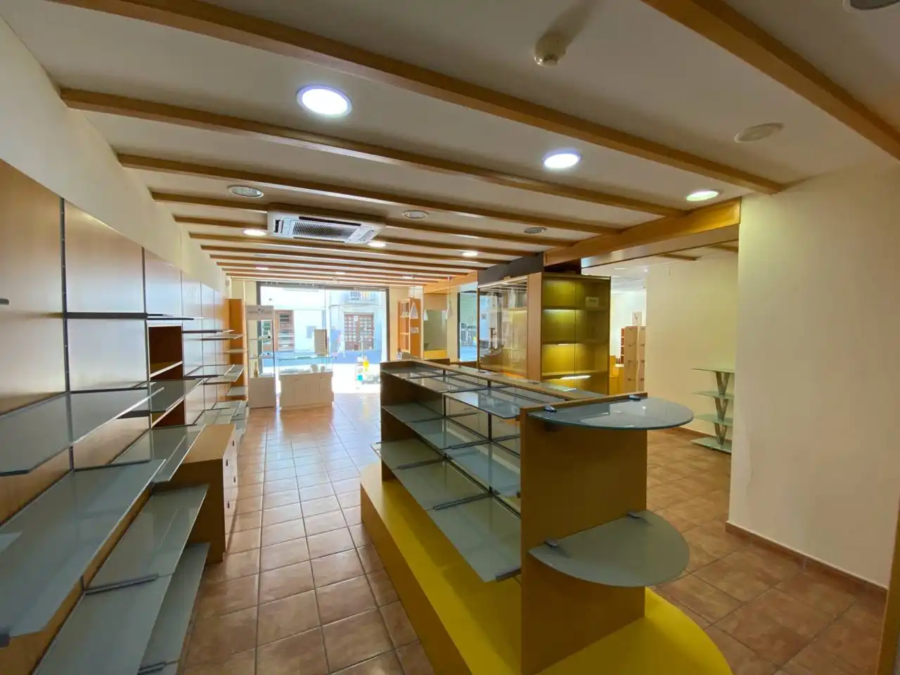 Local comercial de lloguer a Calle RAVAL, imagen 5