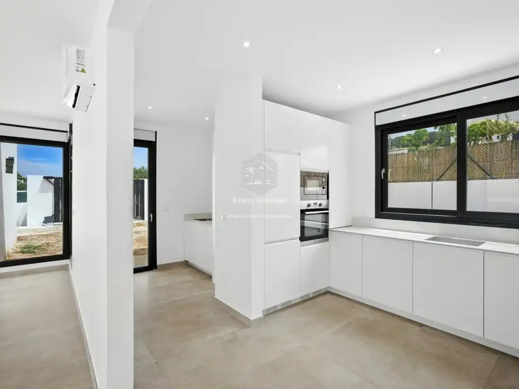 Houses for sale in Partides comunes - Adsubia