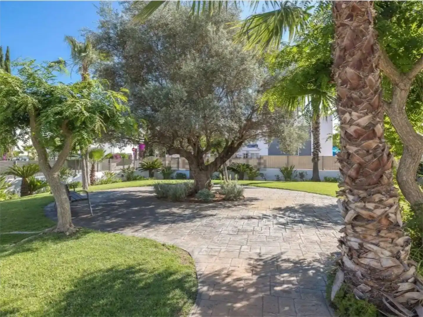 Garten von Wohnungen zur Miete in Santa Eulària des Riu mit Klimaanlage und Schwimmbad
