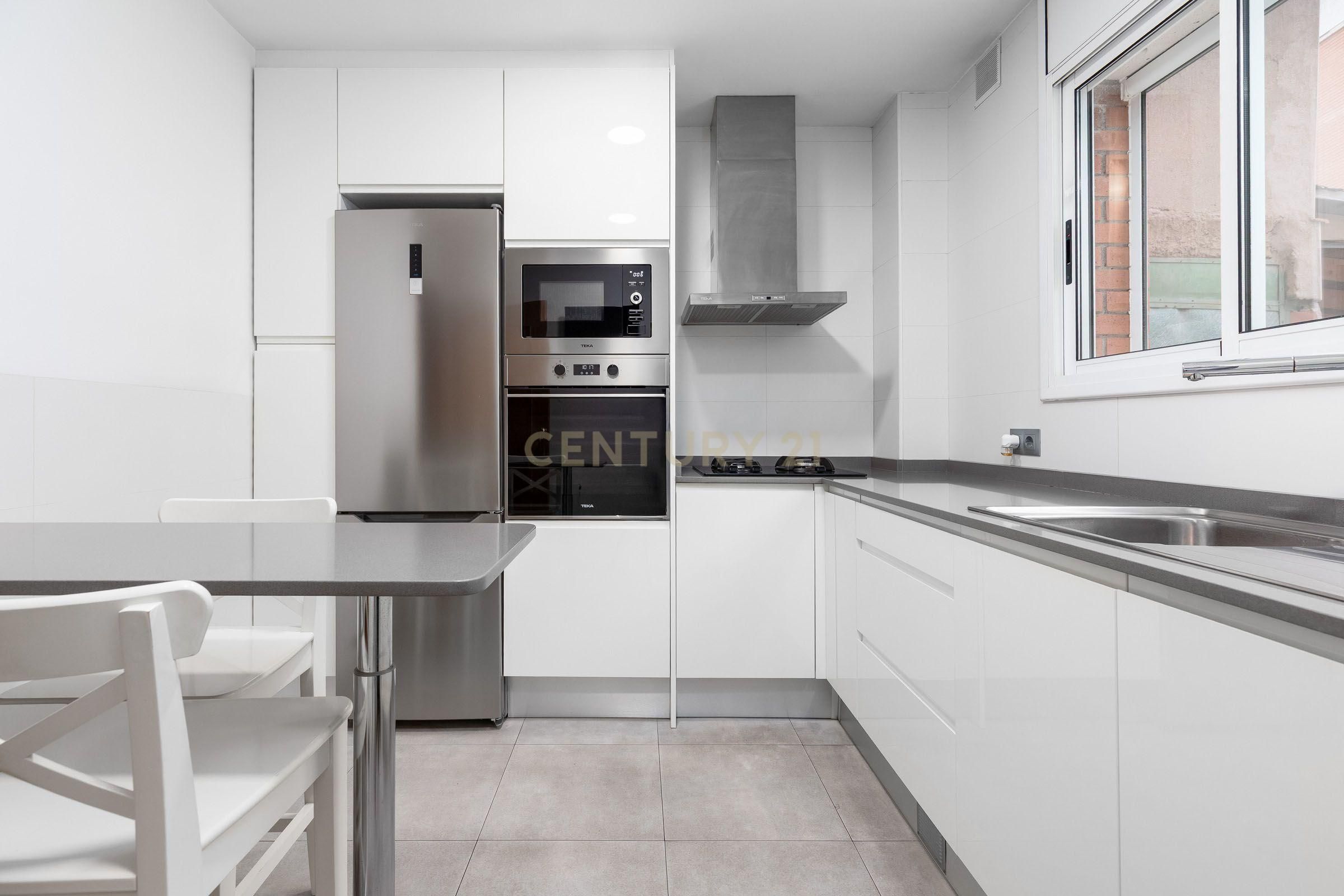 Dúplex en venta en Carrer Sant Isidre, 75, Pallejà, Spain, 75, Pallejà