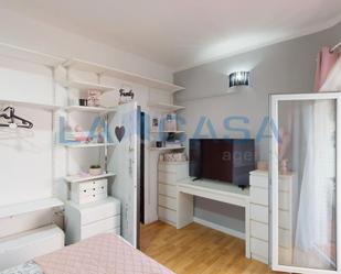 Bedroom of Flat for sale in  Valencia Capital  with Heating and Balcony