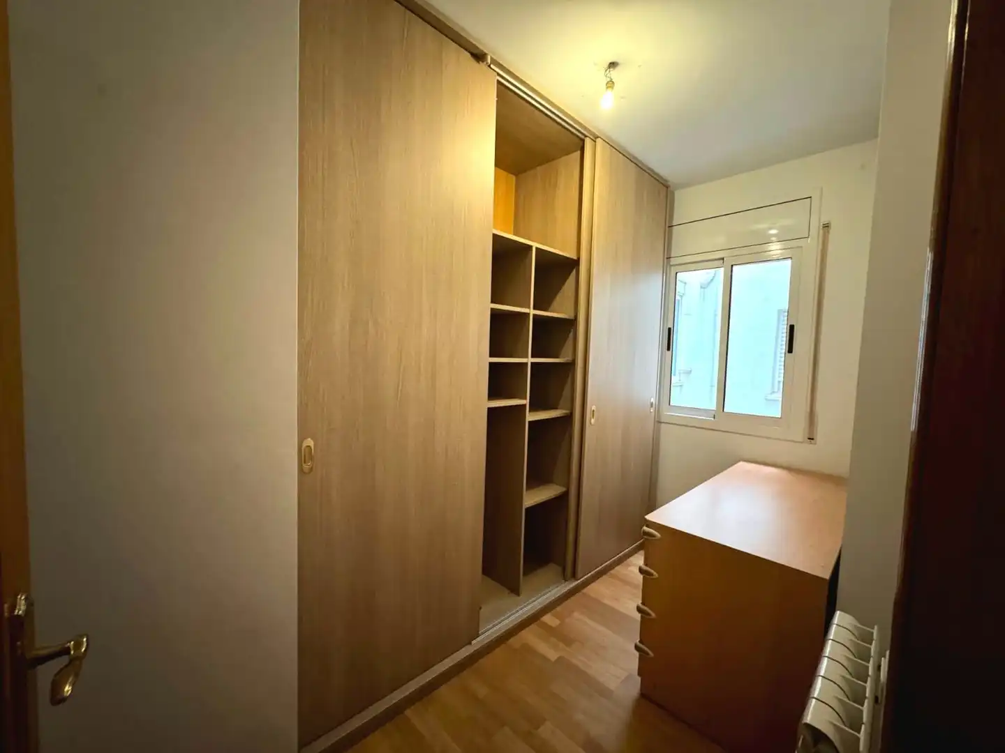 Habitación de Piso en venta en Molins de Rei con Aire acondicionado, Calefacción y Parquet