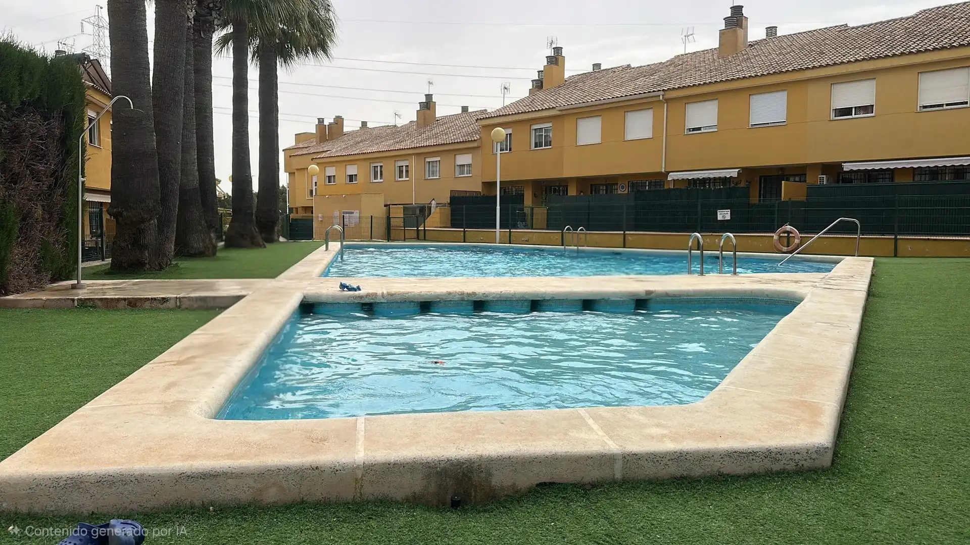 Swimming pool of Detached homes for rent in San Antonio de Benagéber, Valencia