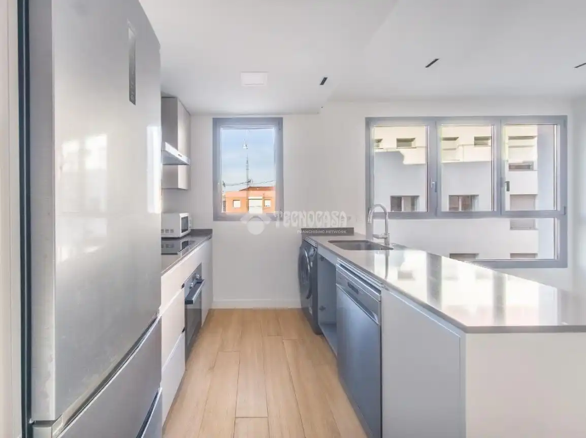 Küche von Wohnung zum Verkauf in Madrid mit Heizung, Abstellraum und Gemeinschaftspool