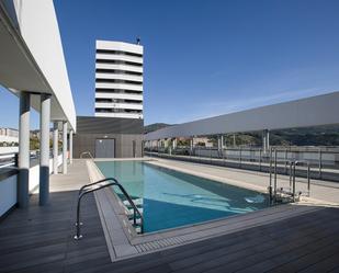 Piscina de Pis de lloguer en Bilbao  amb Terrassa