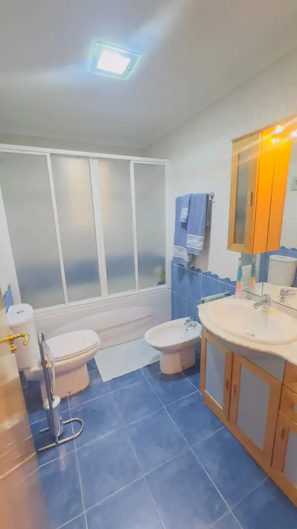 Badezimmer von Wohnung zum Verkauf in Albacete mit Klimaanlage, Heizung und Privatgarten