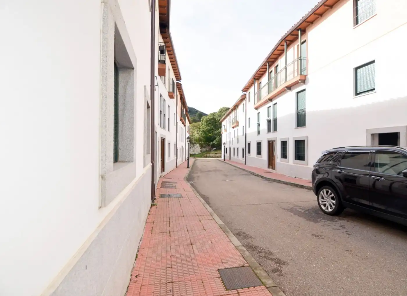 Außenansicht von Garage zum Verkauf in Candelario