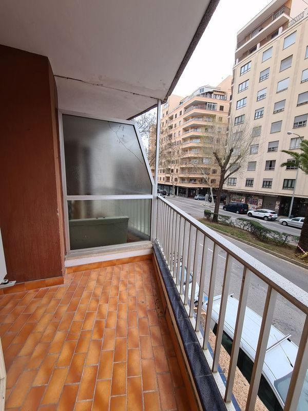 Terrassa de Pis de lloguer en  Palma de Mallorca amb Terrassa, Forn i Balcó