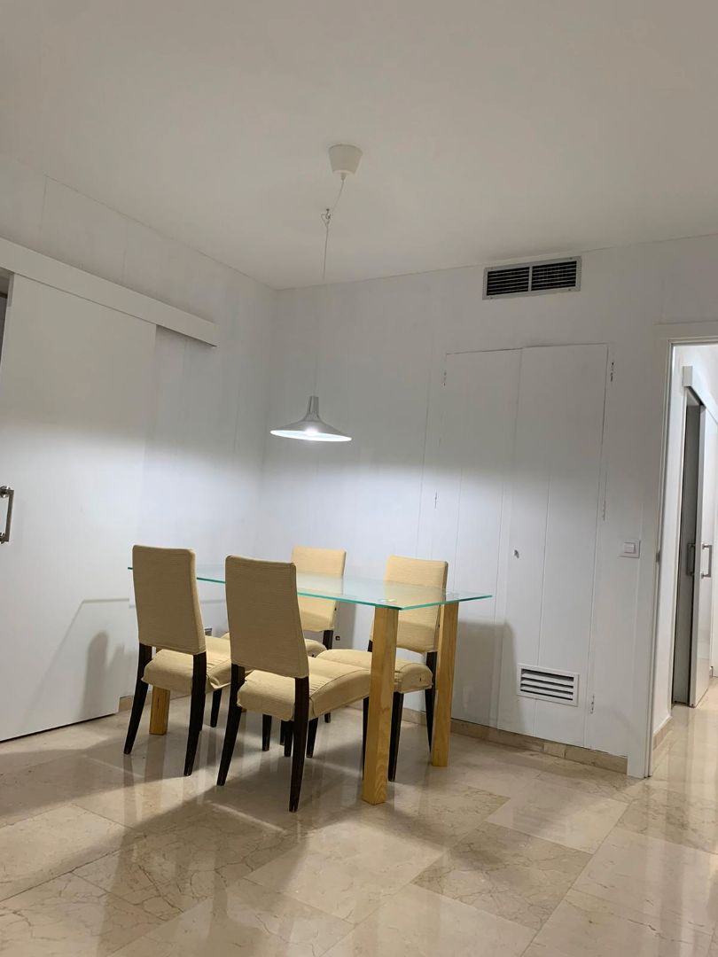 Menjador de Pis de lloguer en  Córdoba Capital amb Aire condicionat, Calefacció i Moblat