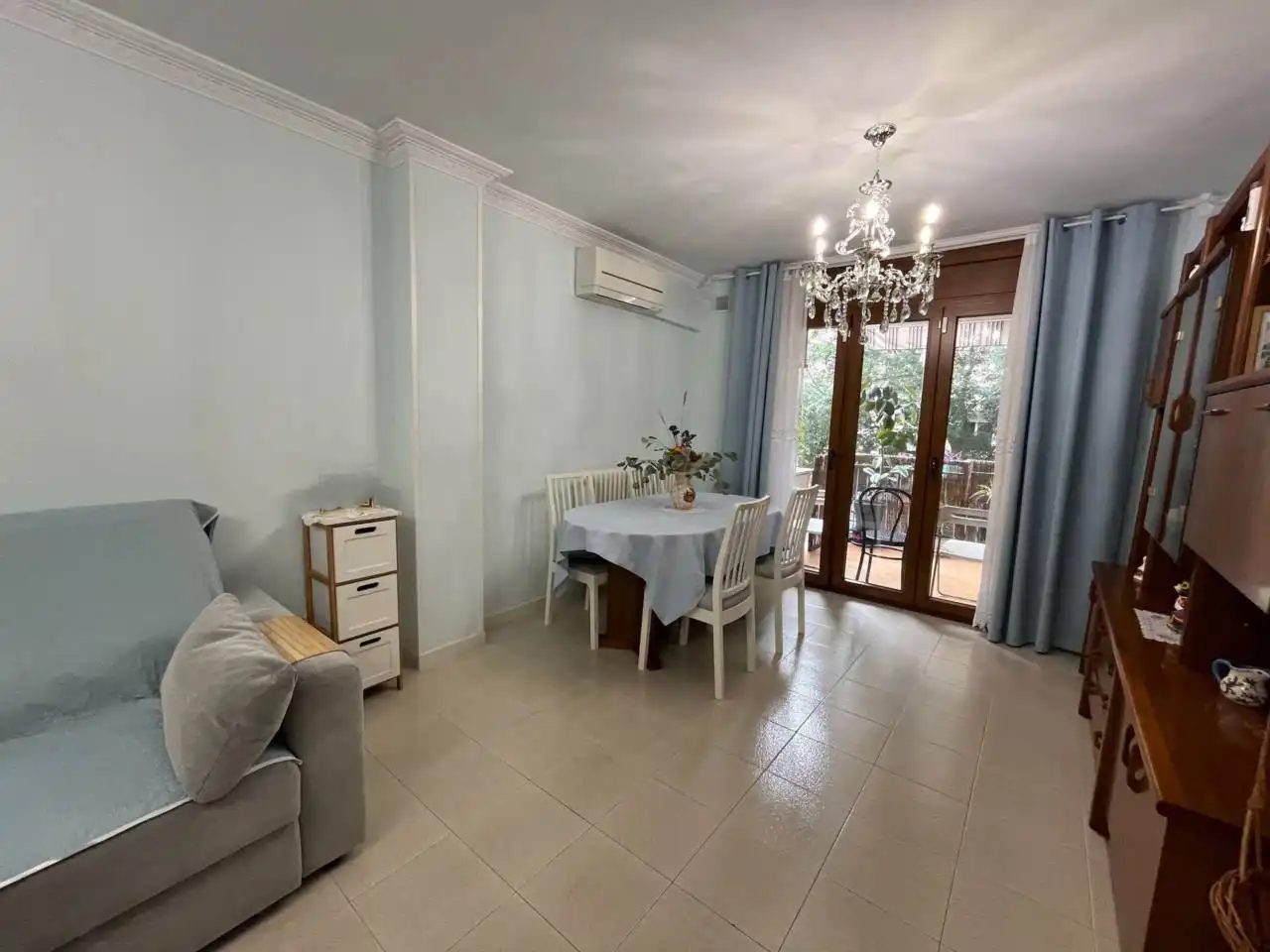 Dining room of Flat for sale in Girona  with Air Conditioner, Heating and Terrace