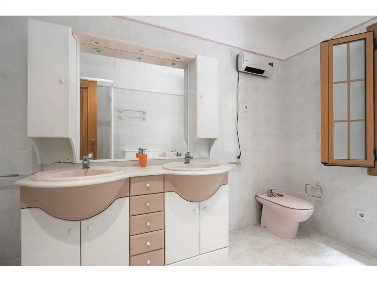 Bathroom of Houses for sale in Cullera  with Air Conditioner and Terrace