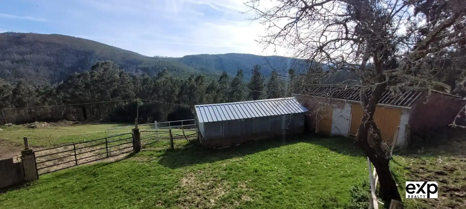 Detached homes for sale in O Valadouro    with Furnished