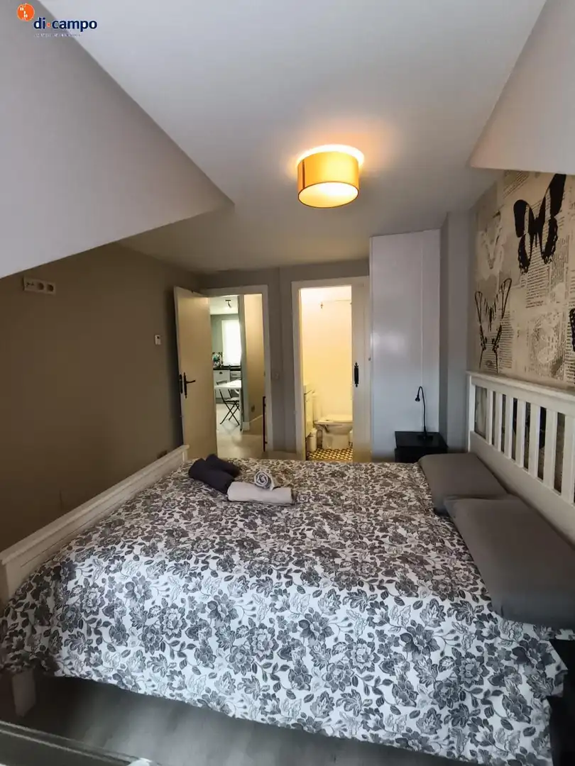 Bedroom of Flat for sale in Valladolid  with Air Conditioner, Heating and Furnished