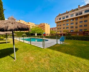 Vista exterior de Pis en venda en  Madrid Capital amb Calefacció, Jardí privat i Traster