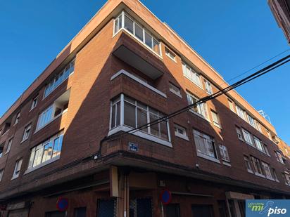 Vista exterior de Pis en venda en Valladolid Capital amb Calefacció, Parquet i Terrassa