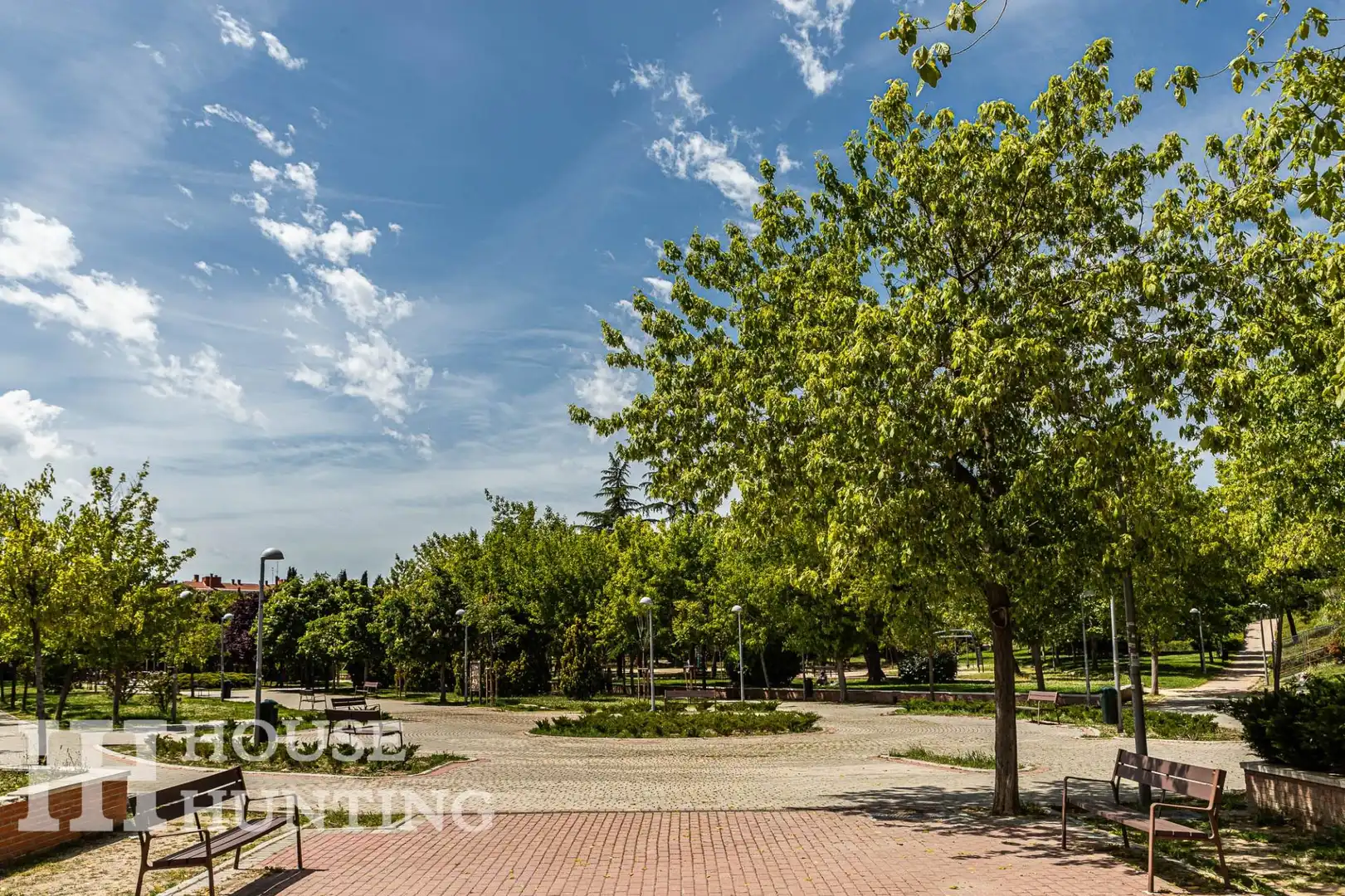 Vista exterior de Piso en venta en Madrid con Calefacción