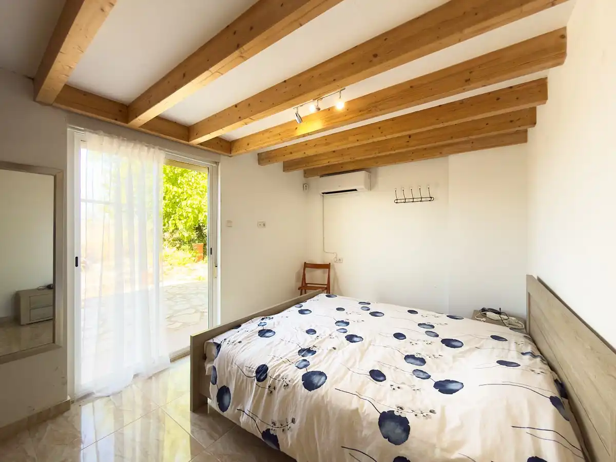 Schlafzimmer von Country house zum Verkauf in Aspe mit Klimaanlage, Heizung und Privatgarten