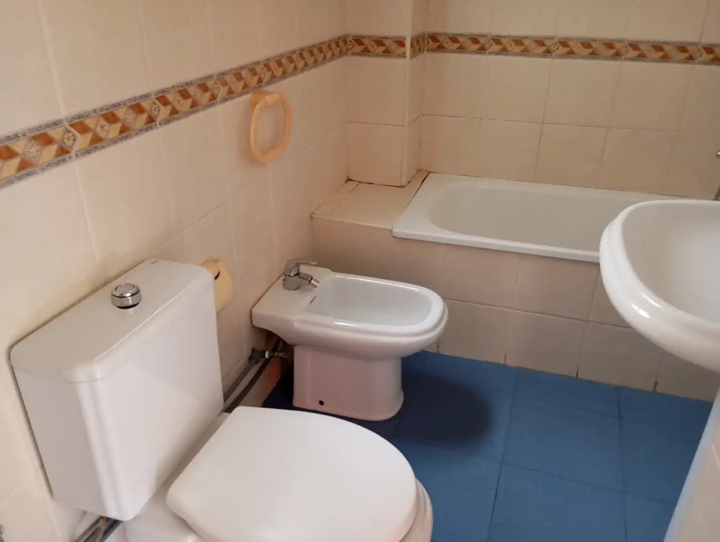 Badezimmer von Wohnung zum Verkauf in Málaga mit Terrasse, Balkon und Alarm